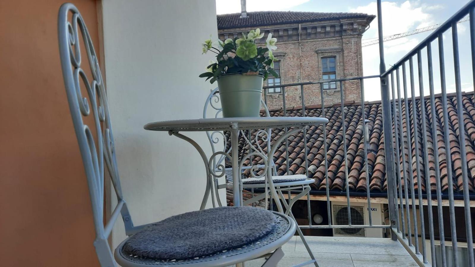 Cuore Di Alba Charming Apartment Extérieur photo