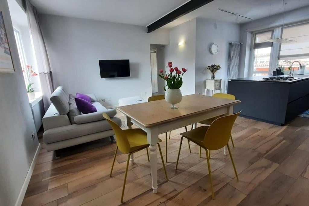 Cuore Di Alba Charming Apartment Extérieur photo